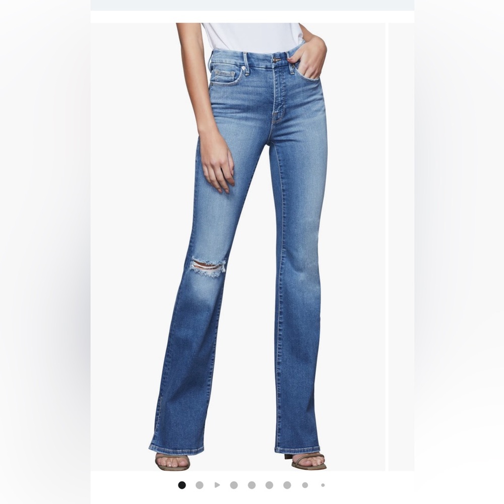 Good American Good
Flare Ripped Split
Hem Flare Jeans (Blue 458)